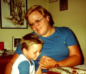me&mom-oldpic