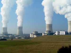800px-Nuclear_Power_Plant_Cattenom